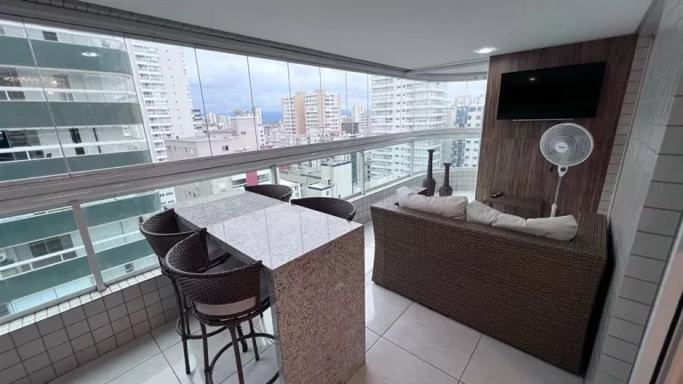 Imagem APARTAMENTO COM 145 m² - FORTE - PRAIA GRANDE SP