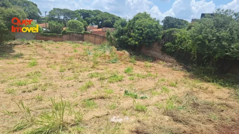 Imagem Terreno comercial à venda em localização privilegiada de Cravinhos-SP - Imperdível oportunidade no melhor bairro da cidade!