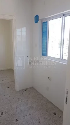 Imagem Apartamento novo Quadra Mar com 3 suítes à venda no Centro de Balneário Camboriú