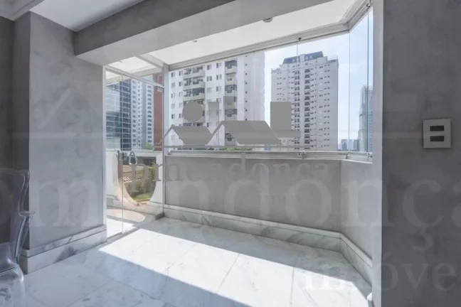 Imagem Apartamento à Venda em Perdizes todo reformado com 3 quartos e 2 vagas, 120m²