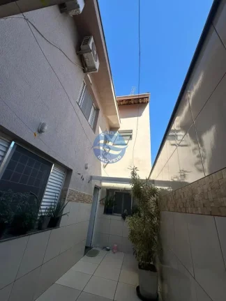 Imagem Casa sensacional a venda em Amparo no Centro