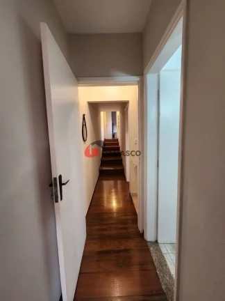 Imagem SOBRADO COM 3 SUÍTES