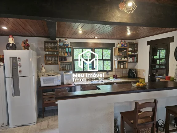 Imagem Rua Ovídio Florianópolis Casa 4 Quartos 4 Vagas 190m² Mobiliado Hidromassagem