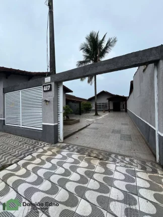 Imagem Casa com 4 Quartos VILA TUPY e 3 WC AT500,AC 362 m² ACEITA PERMULTA.