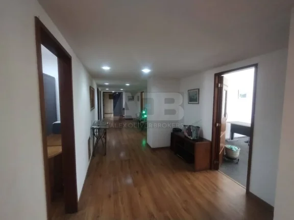 Imagem Andar Comercial à venda na Rio Branco, 290m2, Andar exclusivo, com 9 salas.