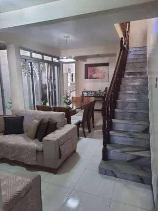 Imagem Casa à Venda no Bairro Getúlio Vargas - Confira Detalhes!