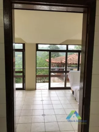 Imagem CASA 333 metros, condomínio fechado, 3 suítes, sala 3 ambientes, 5 vagas, piscina ótima localização e valor !!!