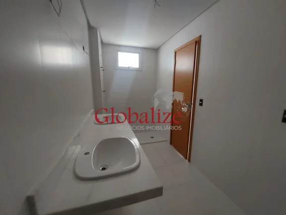 Imagem Apartamento de alto padrão em um dos bairros mais desejados de Santos, o Embaré.