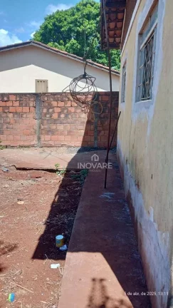Imagem Casa com 3 dormitórios à venda, 80 m² por R$ 250.000,00 - Setor Santos Dumont - Itumbiara/GO