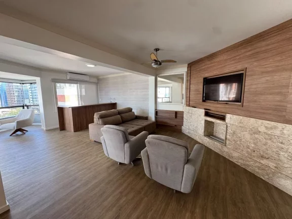 Imagem Apartamento à venda, com 3 quartos, 167m²