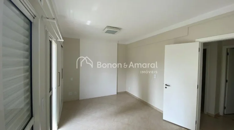 Imagem Apartamento à venda no Cambuí, com sol da manhã e fino acabamento. Possui dois dormitórios com a...