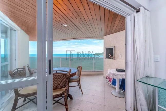 Imagem Cobertura Triplex Frente Mar no Centro de Balneário Camboriú