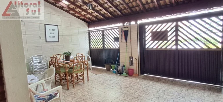 Imagem Imperdível Residência à Venda em Praia Grande-SP, Tupi: 2 Quartos, 1 Sala, 2 Banheiros, 2 Vagas,