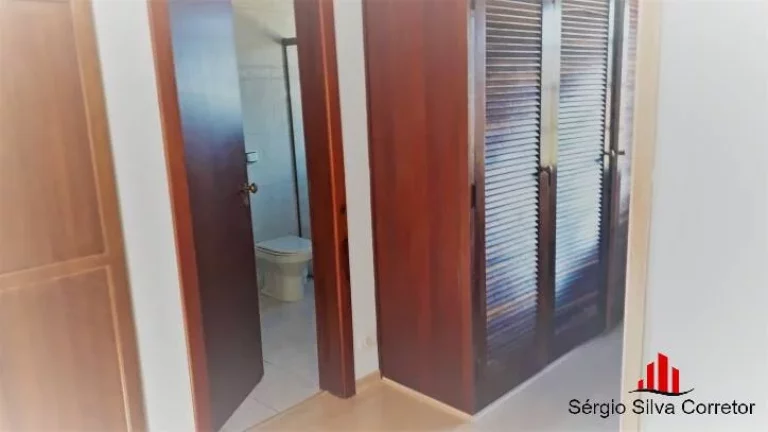 Imagem Casa a venda com 03 quartos em Vila Nova Suíça na Região do Portal.