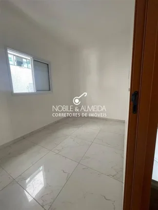 Imagem Sobrado em condomínio, fino acabamento em Praia Grande