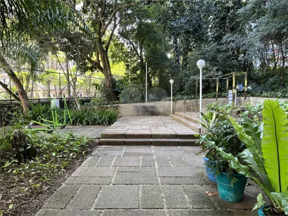 Imagem Cobertura à venda ou para alugar com 3 quartos, sendo 3 suítes, no condomínio Quintas Do Morumbi, São Paulo - SP