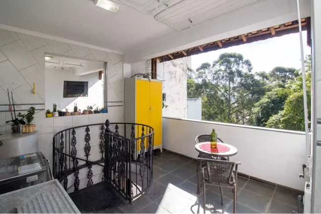 Imagem Casa Única com Piscina, Sauna e Salão de Festas no Jaraguá