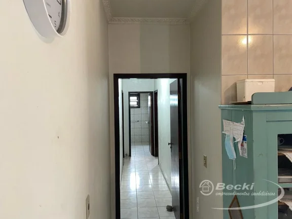 Imagem Casa com amplo terreno Bom Retiro - Joinville