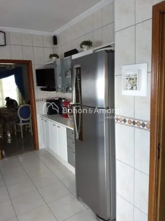 Imagem Apresentamos esta belíssima casa assobradada em um dos condomínios mais desejados de Valinhos, com...