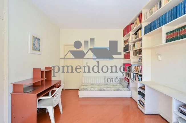 Imagem Apartamento em Higienopolis com 3 quartos (1 sui­te) e 1 vaga, 209m²