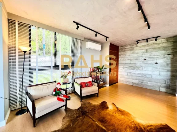 Imagem Casa averbada no Bairro América em Joinville com Vista incrível da Cidade. próximo a panificadora...