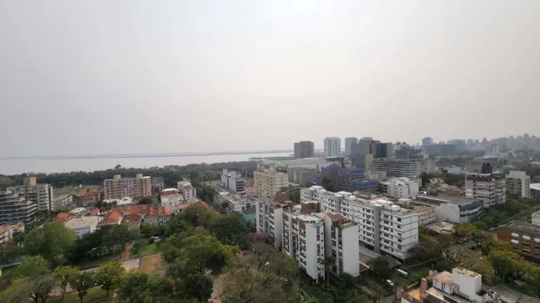 Imagem Apartamento à venda em Porto Alegre, Menino Deus, com 3 quartos, 206m2