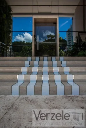 Imagem Apartamento 4 ou + dormitórios para Venda em Balneário Camboriú / SC no bairro Pioneiros