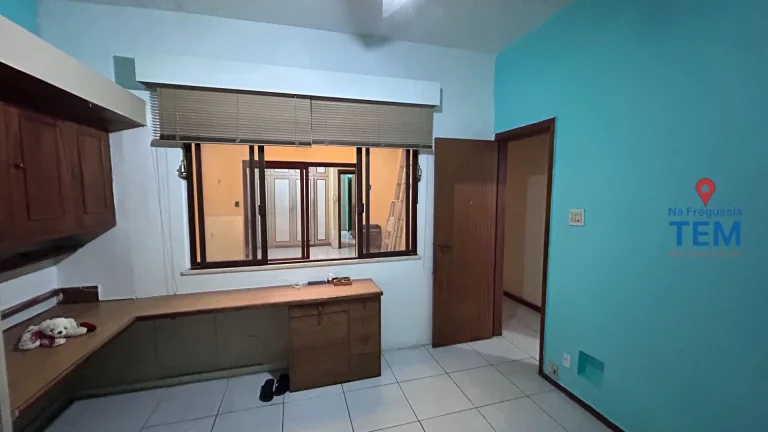 Imagem Casa Comercial na Freguesia