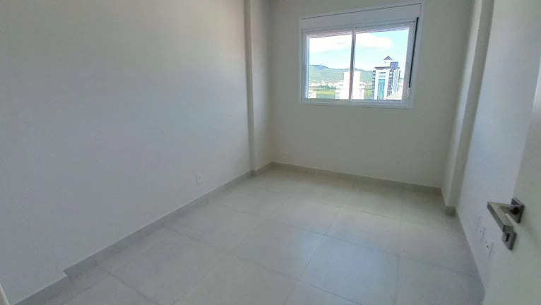 Imagem Cobertura à Venda com 3 Dormitórios (1 suíte), 156 m² - Agronômica - Florianópolis/SC