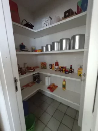 Imagem Apartamento de 270m² à venda, com 4 quartos (1 suíte), localizado em Piedade, Jaboatão dos Guararapes - Pernambuco.