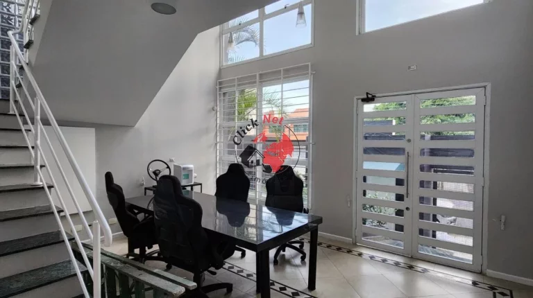Imagem Prédio Comercial no bairro Santa Terezinha, 1.300 metros