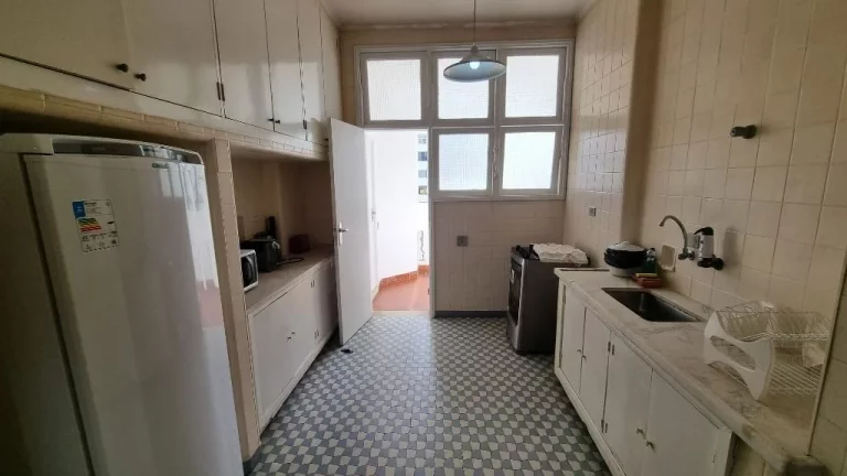 Imagem Apartamento com 3 dormitórios à venda, 198 m² - Pitangueiras - Guarujá/SP