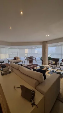 Imagem A 5ª Avenida imóveis selecionou esse belíssimo apartamento no Jardim Apipema, um charmoso 3 suites c/ sala ampliada, Closet, 178,59m² e 03 vagas