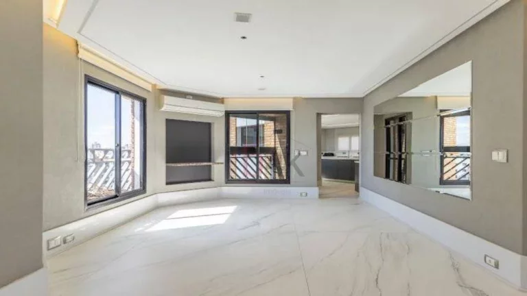 Imagem Cobertura Duplex de Luxo com 4 Quartos e Piscina Privativa à Venda no Campo Belo