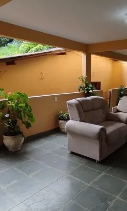 Imagem Sítio para Venda em Nova Friburgo, Amparo, 2 dormitórios, 1 suíte, 3 banheiros, 5 vagas