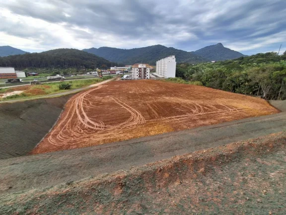 Imagem Área para Venda em Balneário Camboriú / SC no bairro Municípios