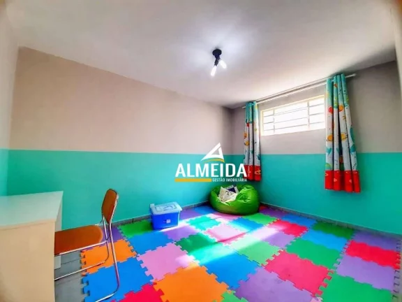 Imagem Casa com 4 dormitórios à venda, 218 m² por R$ 800.000,00 - Centro - Rio Claro/SP