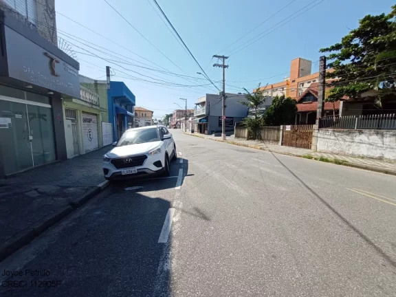 Imagem Oportunidade única de locação de um espaçoso salão comercial no centro de Peruíbe!