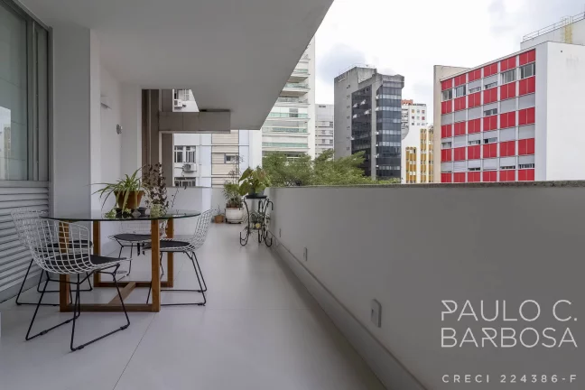 Imagem Higienópolis Venda - 3 Dormitórios (2 Suítes) - 2 Vagas - Mobiliado - 270m²