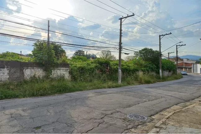 Imagem Terreno para locação 2.700m²-R$15.000-Vl Jaguará.