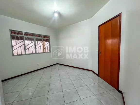 Imagem Venda Rua 3 Casa Vicente Pires 3 quartos 2 suítes 3 banheiros terreno grande.