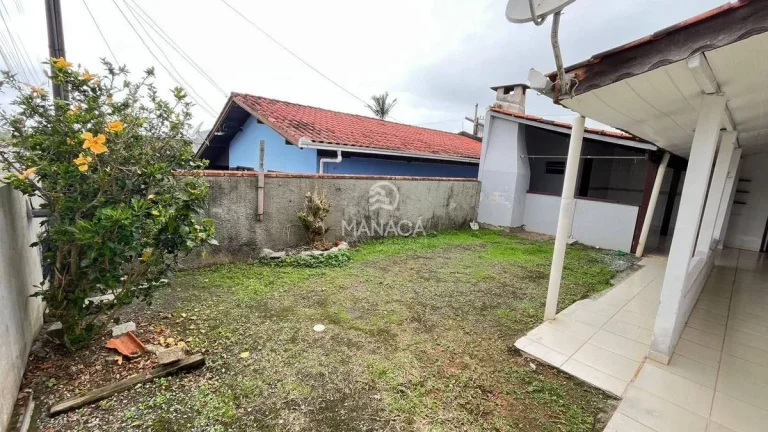 Imagem Casa ampla no Centro de Barra Velha — conforto e praticidade em um só lugar!