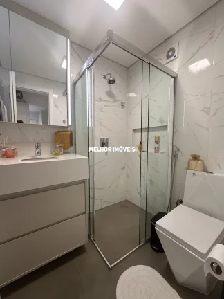 Imagem Apartamento Quadra mar á venda com 2 dormitórios sendo uma suíte localizado em Balneário Camboriú