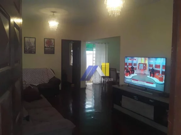 Imagem Casa com 4 Quartos à Venda, 170 m² em Jardim Aureliano - Pouso Alegre