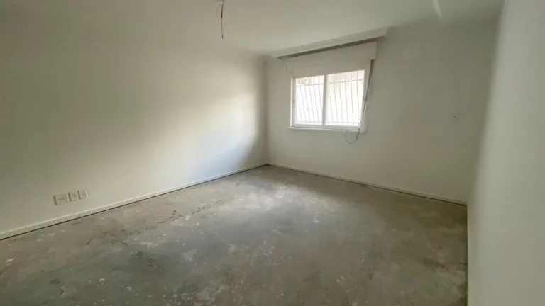 Imagem Casa com 2 Quartos à Venda,  em Tristeza - Porto Alegre