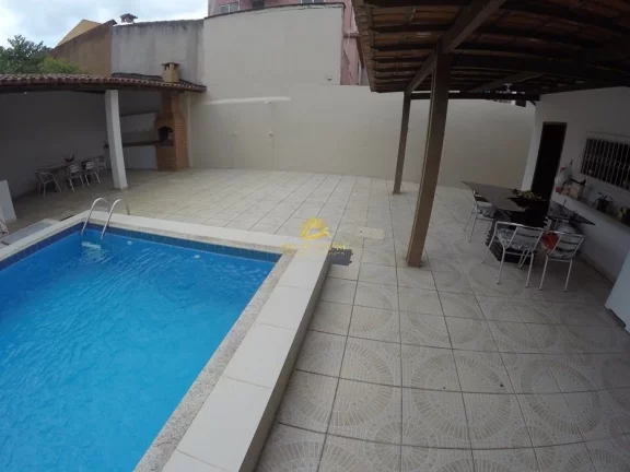 Imagem Excelente oportunidade de adquirir uma casa no bairro Itapebussu, em Guarapari! Localizada em uma á...