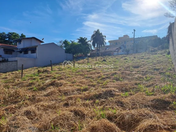Imagem Lote com área total de 490 m² (14x35) em aclive, proporcionando vista livre na parte de trás com ...