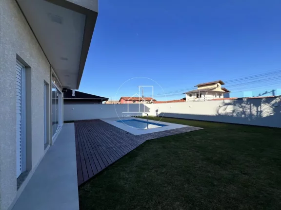 Imagem Casa Alto Padrão para Venda em Florianópolis / SC no bairro São João do Rio Vermelho
