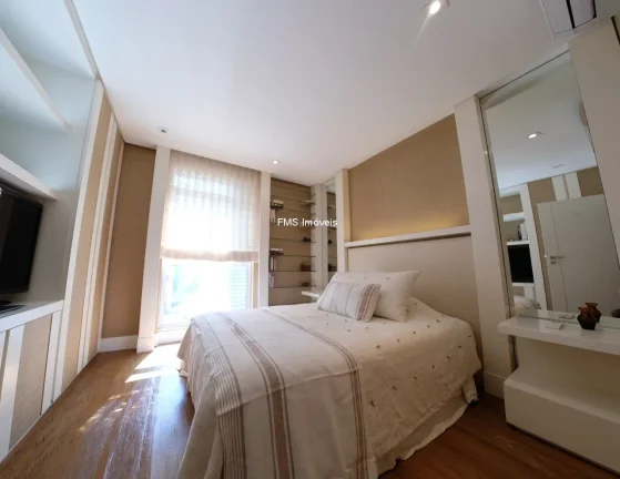 Imagem Cobertura Duplex com 400m2 à venda no Itaim Bibi