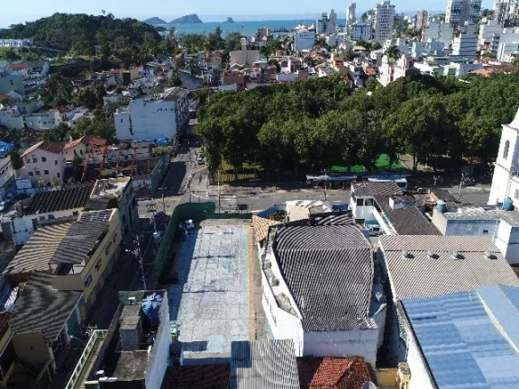 Imagem Área de 1.484,56 M² na Praça Veríssimo de Mello no Centro de Macaé-RJ (Tênis Clube!)
